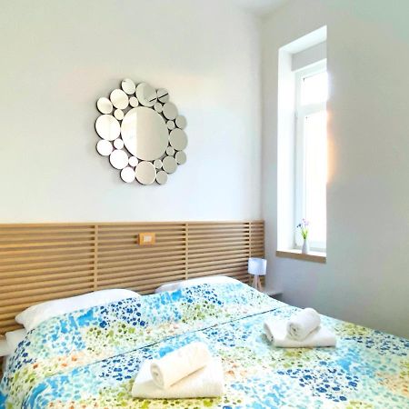 En-Suite Iris On Rokova Street - 5 Min Walk To The Old Town Of Split Exterior photo