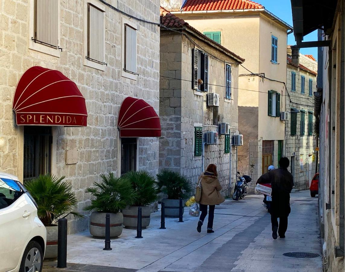 En-Suite Iris On Rokova Street - 5 Min Walk To The Old Town Of Split Exterior photo